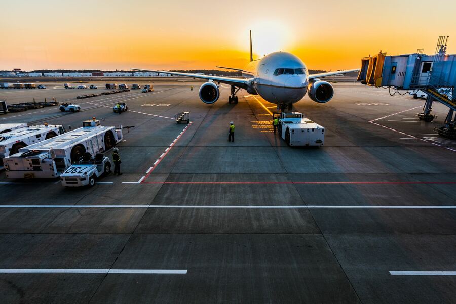 サウジアラビア 空港からリヤド市内への交通手段はラクダ じゃないよね 思い切って日本を飛び出してみたら